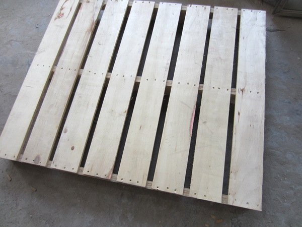 胶合板托盘1Plywood pallet 1.jpg